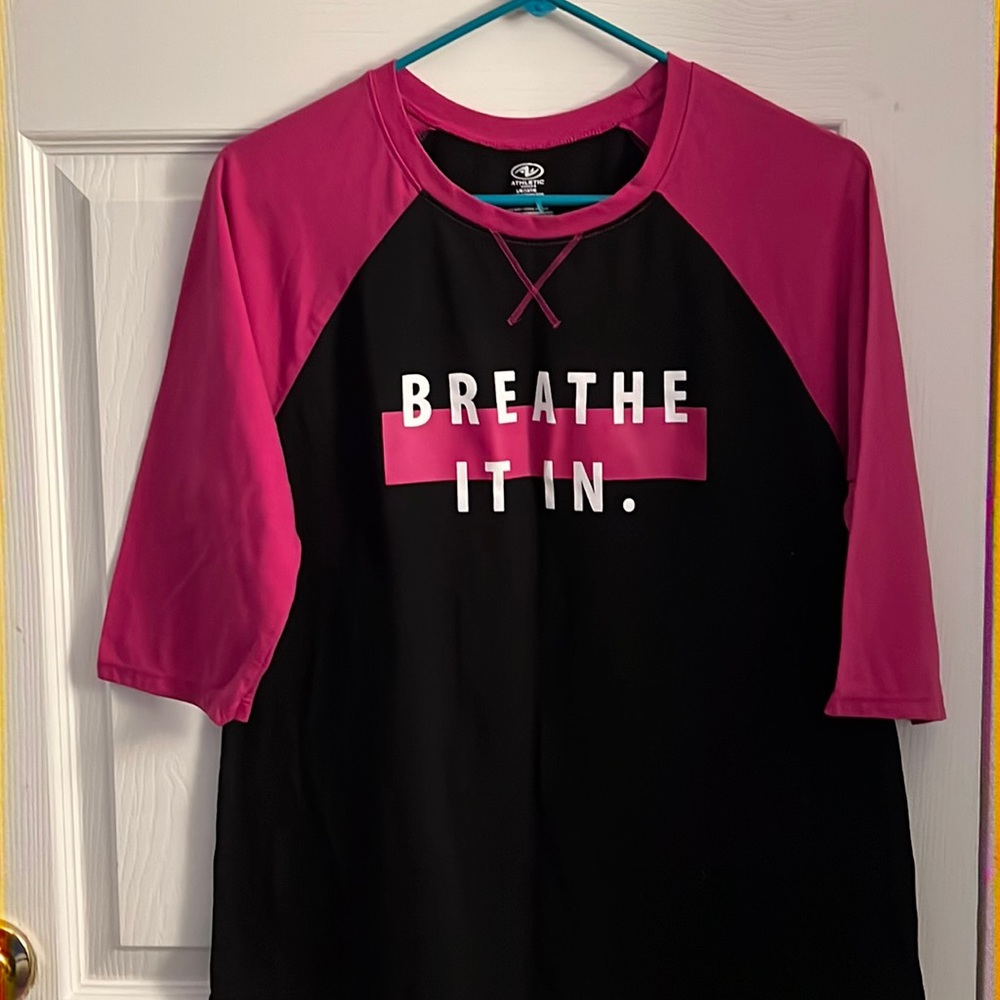 Large Breathe it in t-shirt